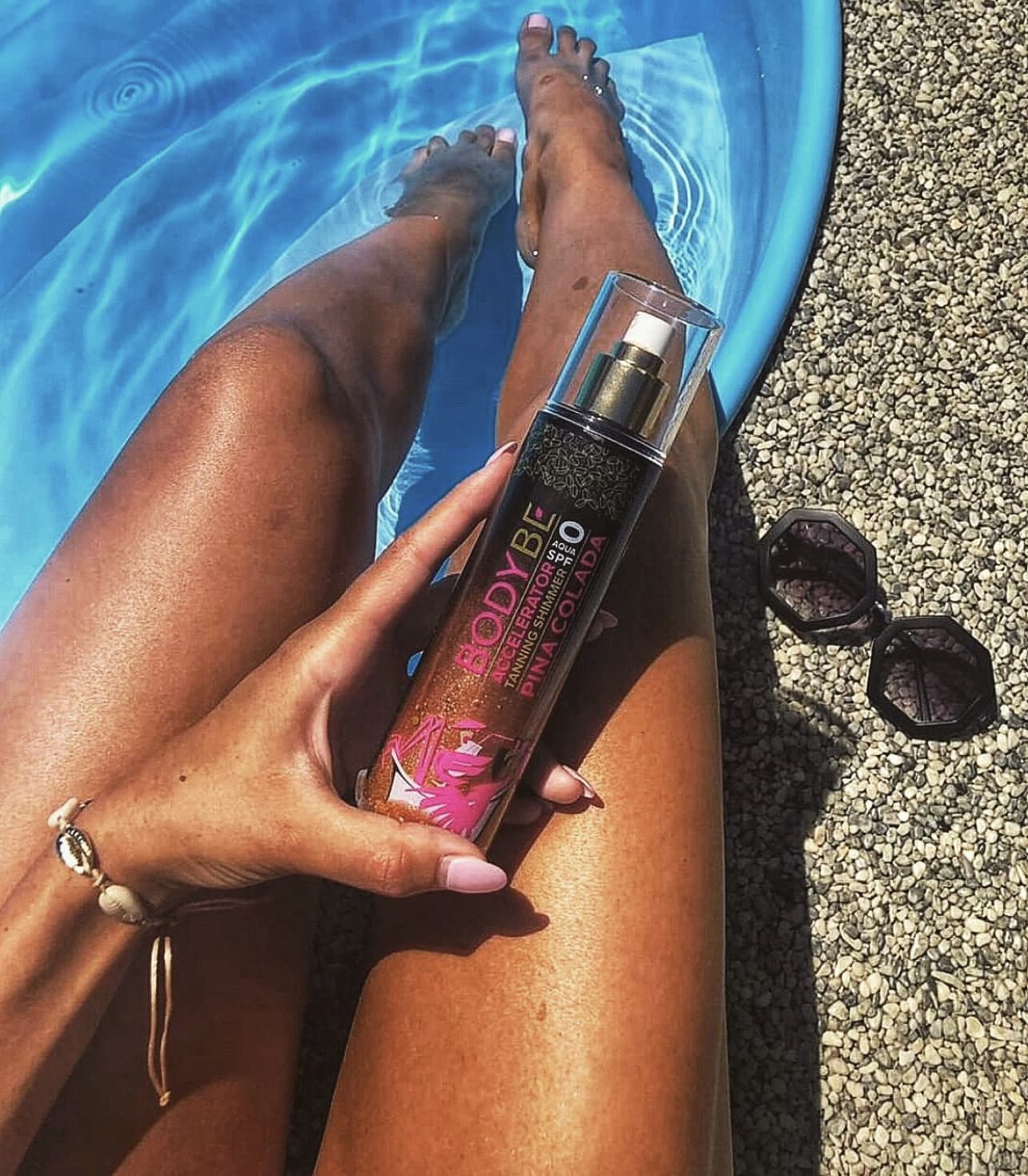 Kristína - TANNING SHIMMER ACCELERATOR – Opalovací voda s akcelerátorem a třpytivým efektem bez UV – Piña Colada – 200ml