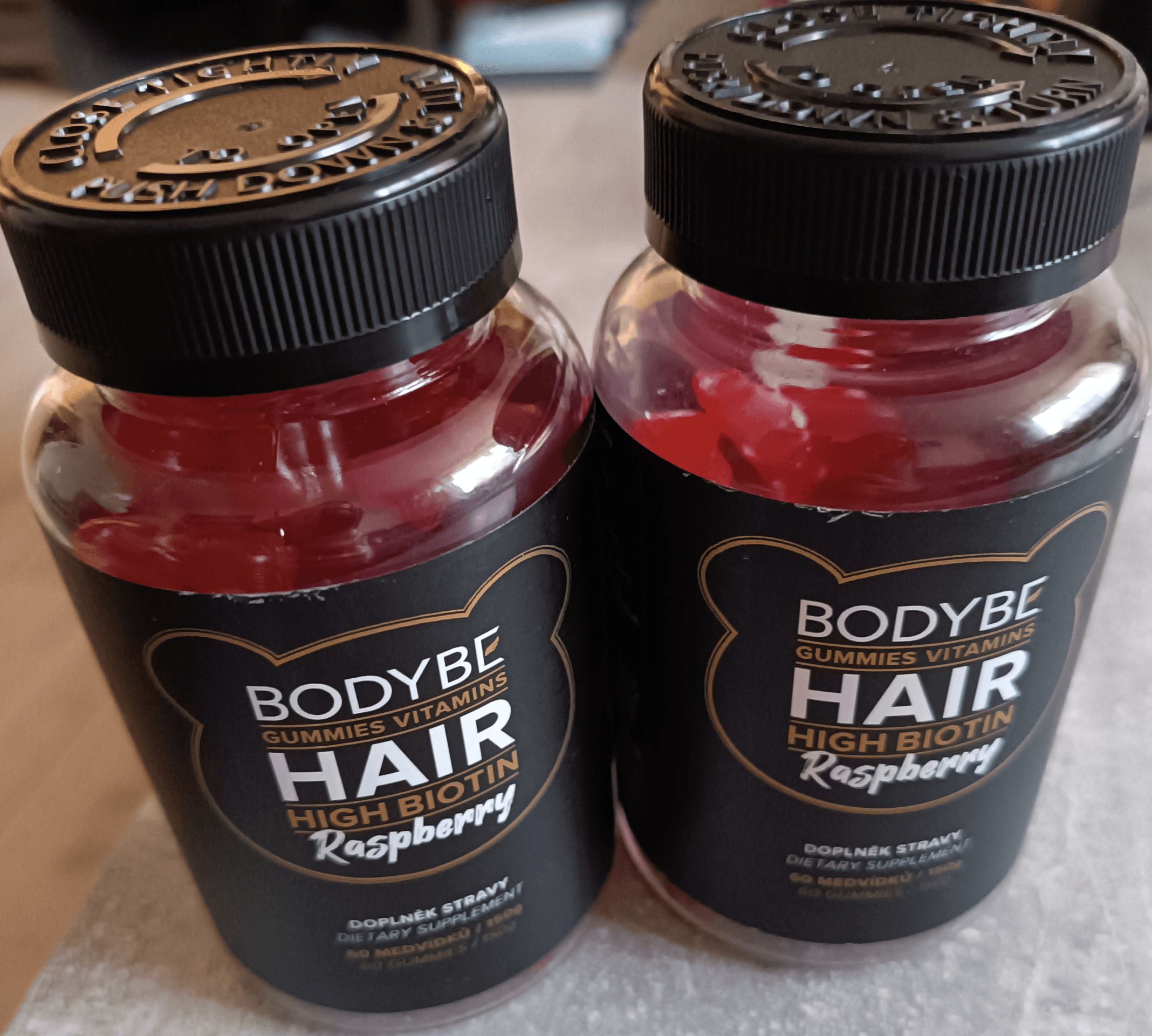 Yveta - HAIR GUMMIES VITAMINS HIGH BIOTIN – Veganské vitamíny na vlasy – 60ks
