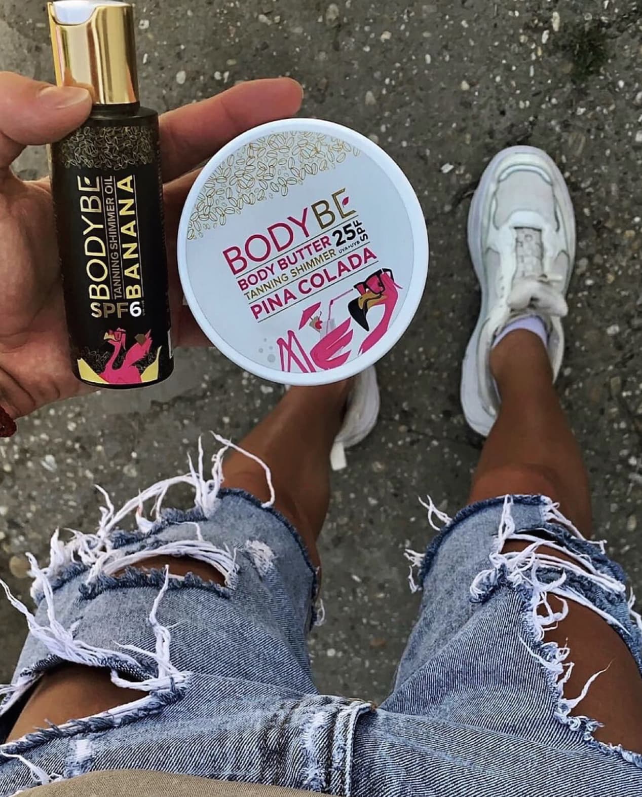 Veronika - TANNING SHIMMER BODY BUTTER SPF 25 – Opalovací máslo s třpytivým efektem – Piña Colada – 145g