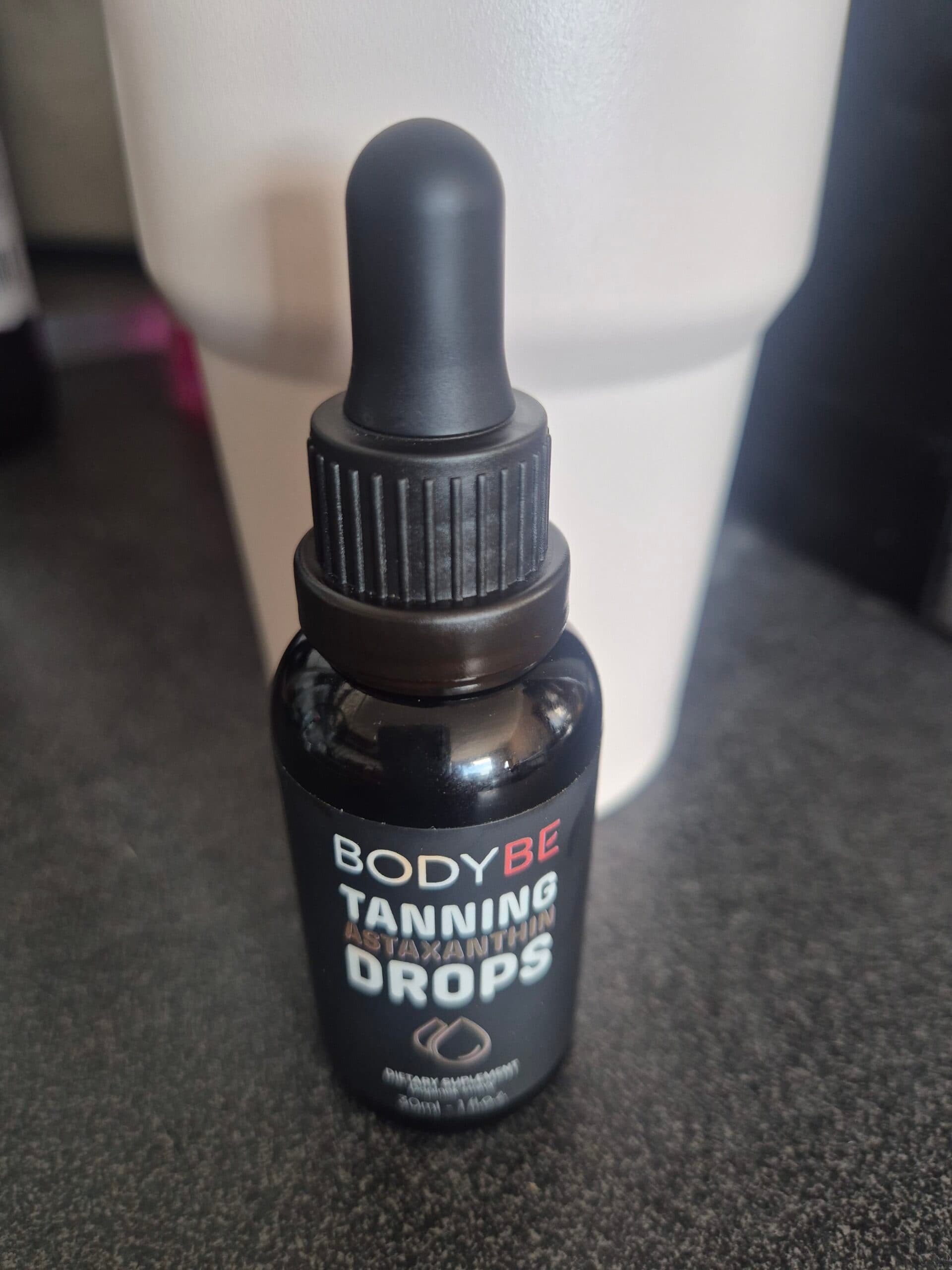 Jana - ASTAXANTHIN TANNING DROPS – Doplněk stravy pro podporu opálení a pro podporu imunity – 30ml